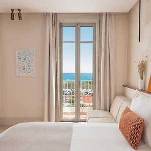 Liautaud Rooftop Cassis
